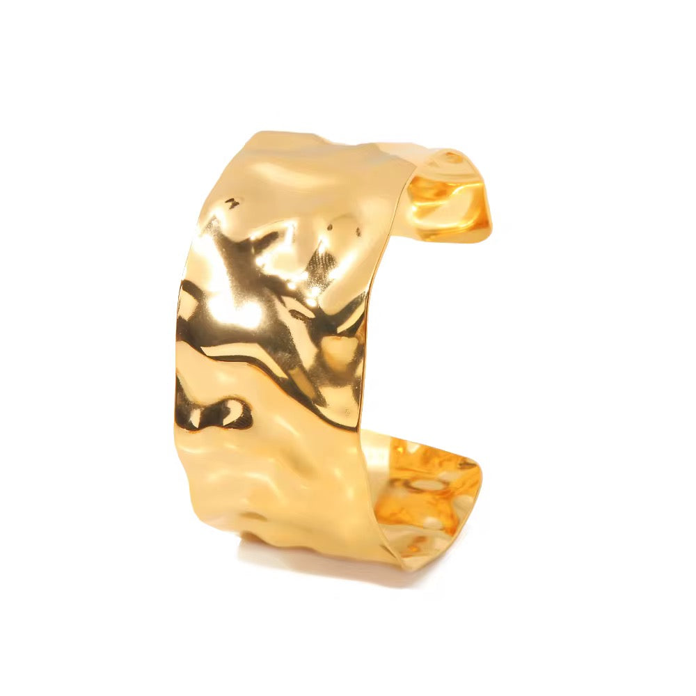 Molten Luxe Cuff – Gold