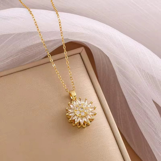 Sunburst Bloom Necklace- Gold