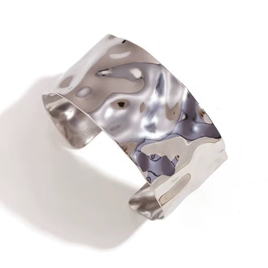 Molten Luxe Cuff – Silver